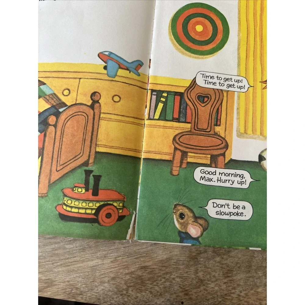 Vtg RARE 1972 Golden Scratch And Sniff Book Max The Nosey Bear Still SMELLS Fun! - Picture 3 of 13